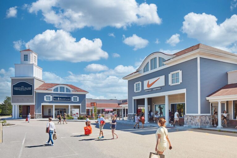 wrentham village premium outlets 17 768x512